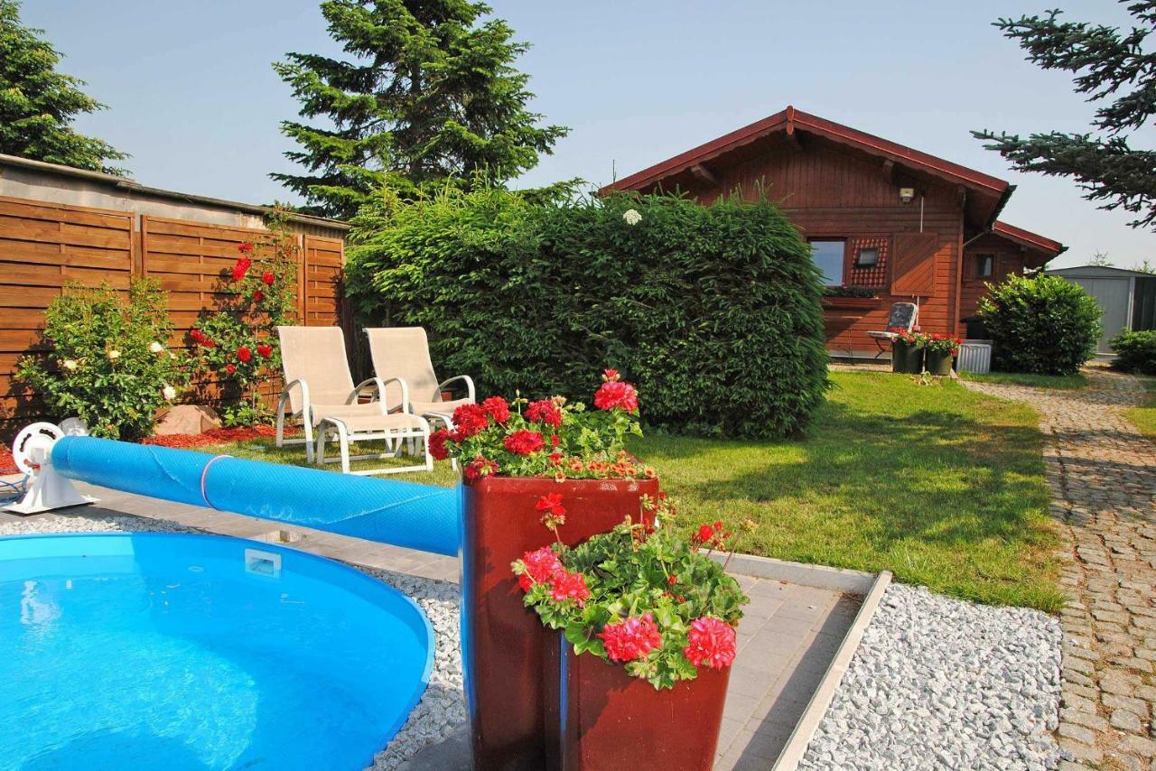 Ferienhaeuser Mit Pool Kummerow Schw 1010 Kummerow (Mecklenburgische Seenplatte) Exterior foto